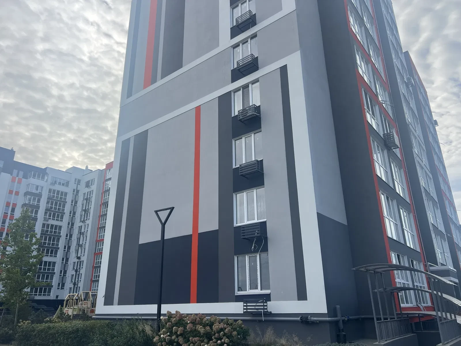 1-кімнатна квартира у ЖК Незалежність: євроремонт, автономне опалення - фото 1