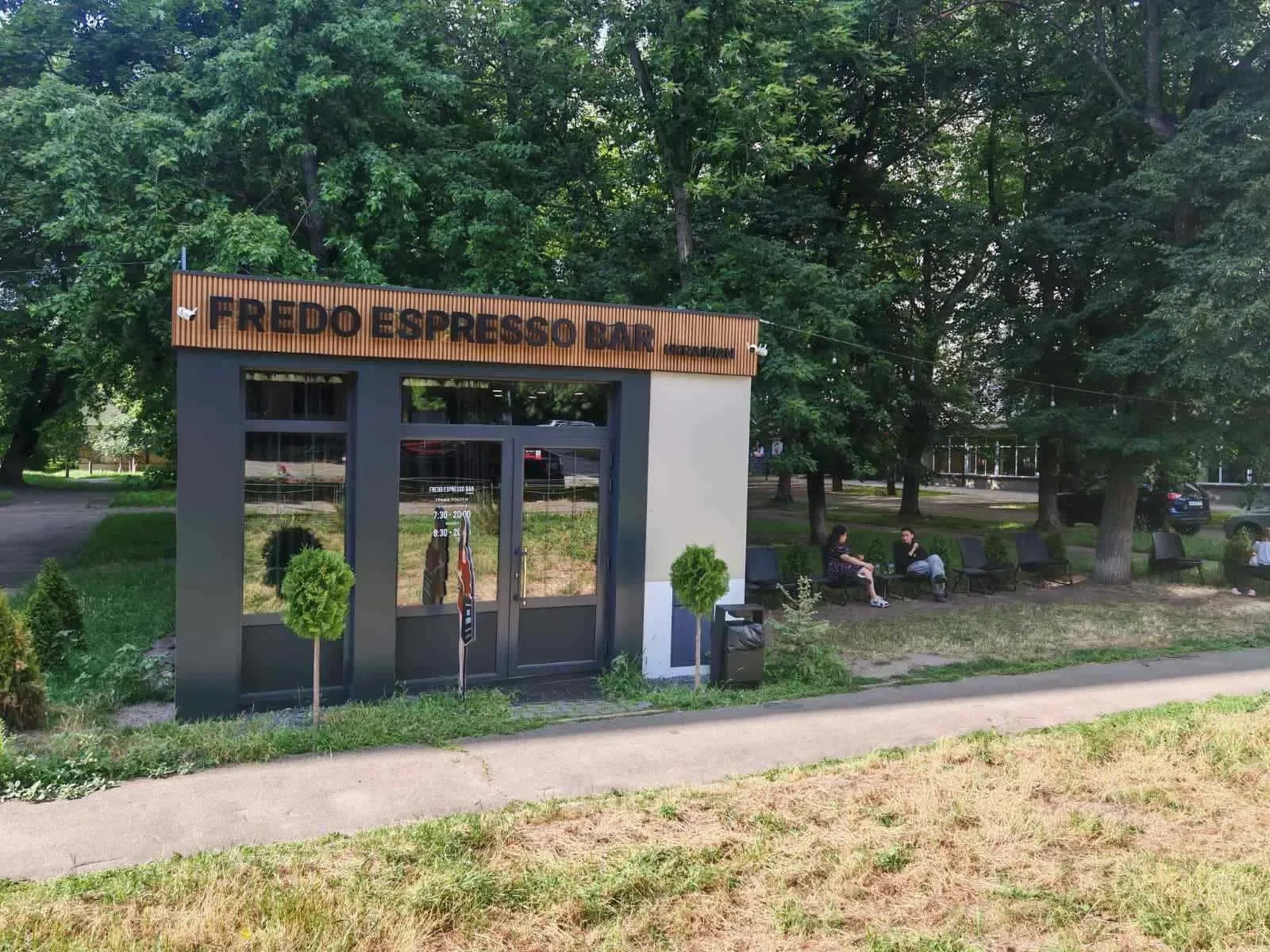 Павільйон, Святошинський: з ремонтом, панорамні вікна, тераса