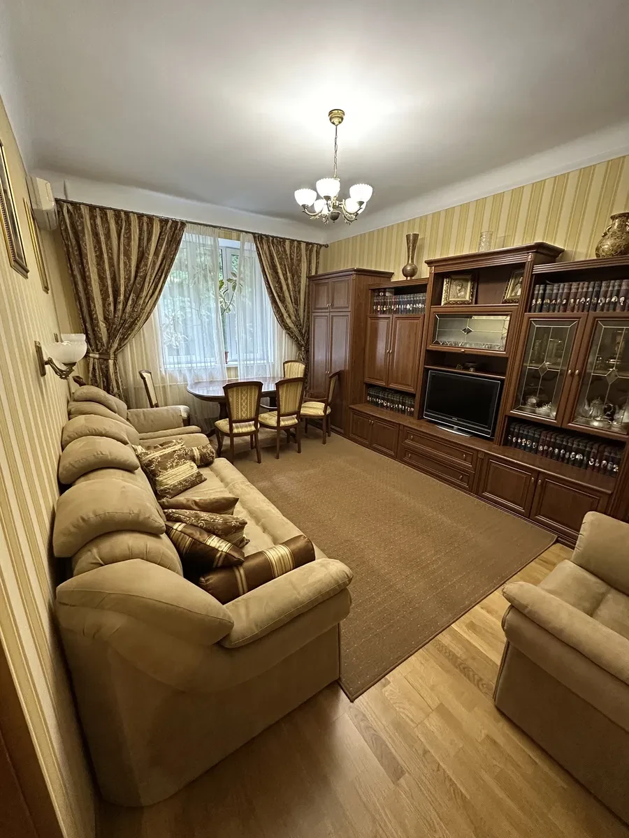 3-кімнатна квартира, Печерський: нове укриття поруч, метро Кловська, фото 3