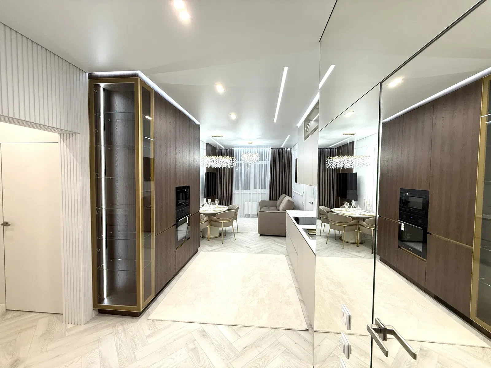 3-кімнатна квартира у ЖК Kadorr City: дизайнерський ремонт, вид на іподром - фото 4