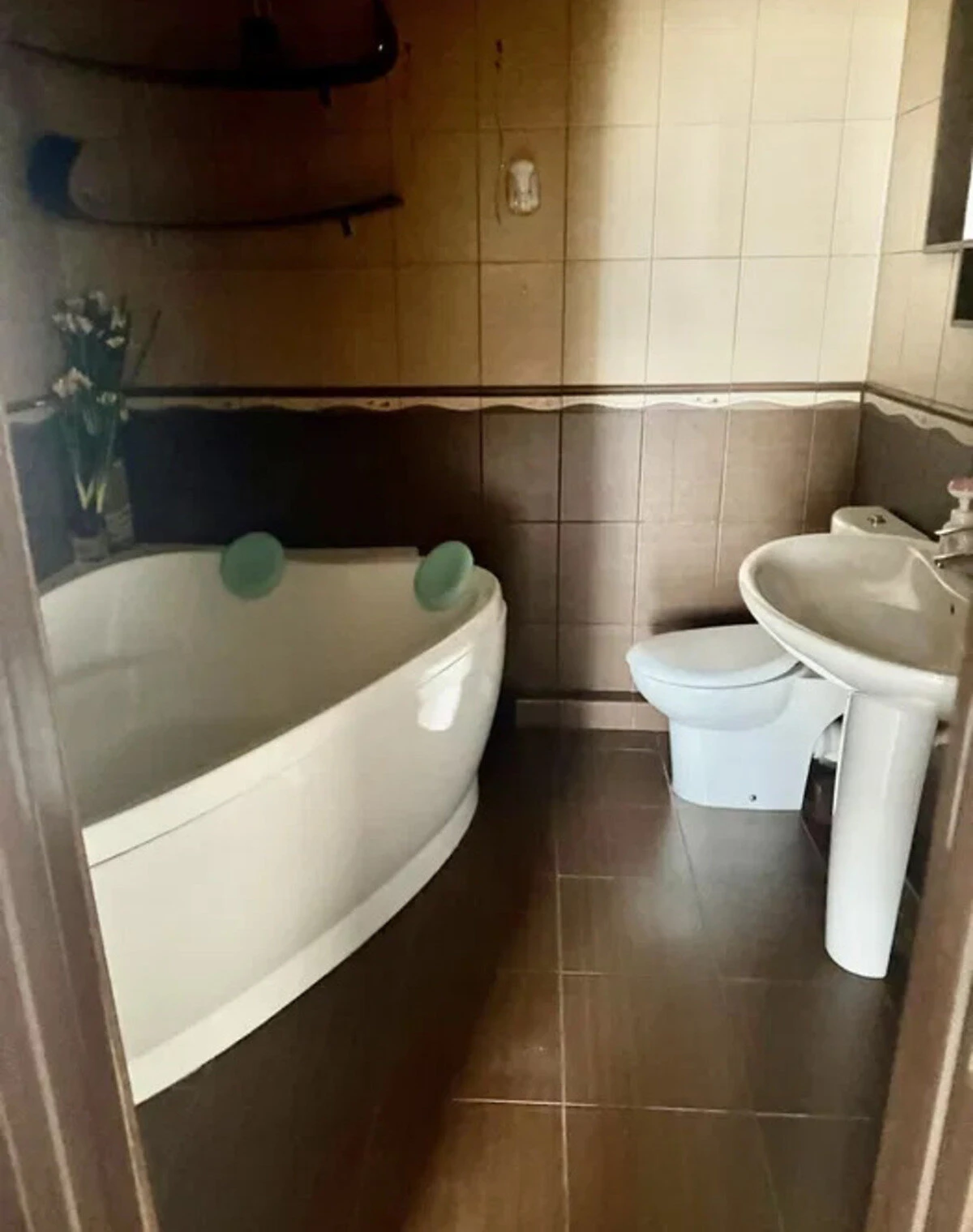 3-кімнатна квартира, Борщагівка: кухня 18.4 м², внутрішній двір - фото 4