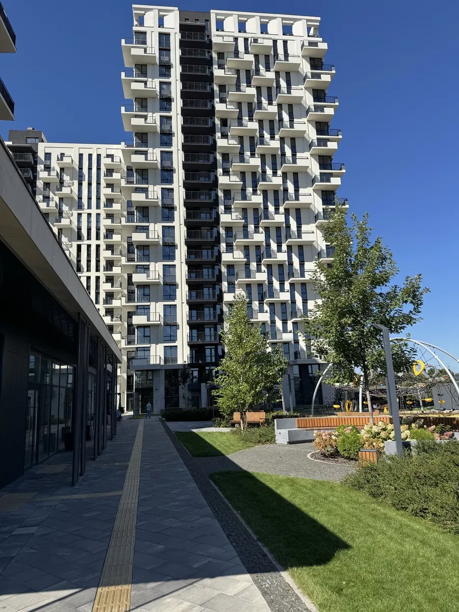 2-кімнатна квартира у ЖК Central Park: авторський ремонт, генератор - фото 3