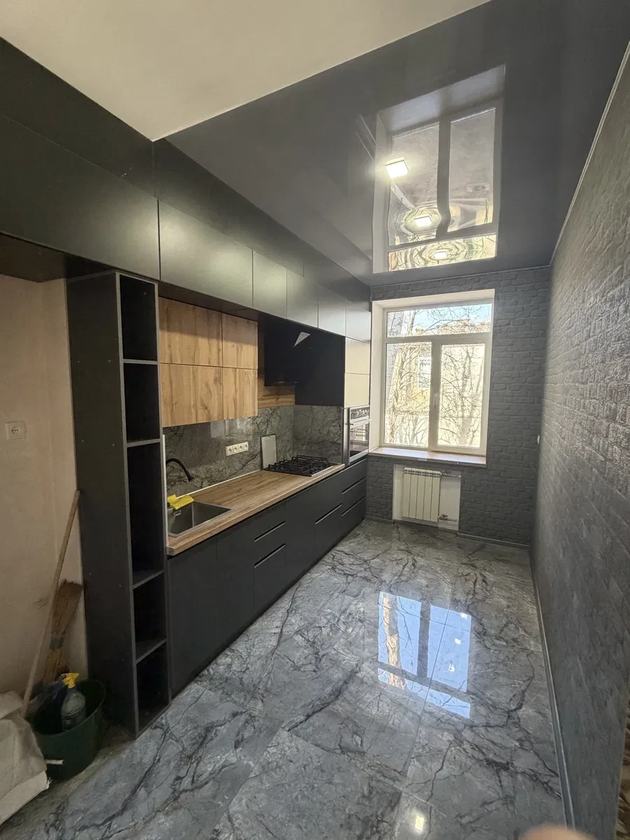 2-кімнатна квартира, Олександрiвський: авторський ремонт, закрита територія - фото 3