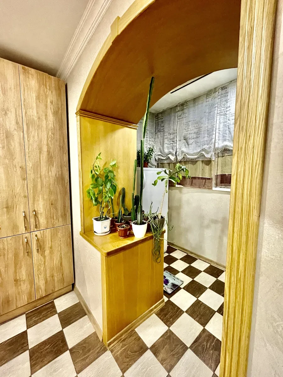 3-кімнатна квартира, Суми: газове опалення, меблі з масиву ясеня - фото 3