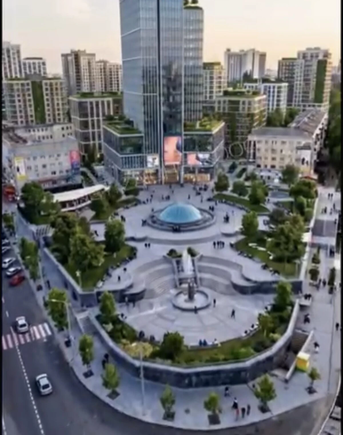 3-кімнатна квартира, Центр: цегляний будинок, меблі й інтернет - фото 1