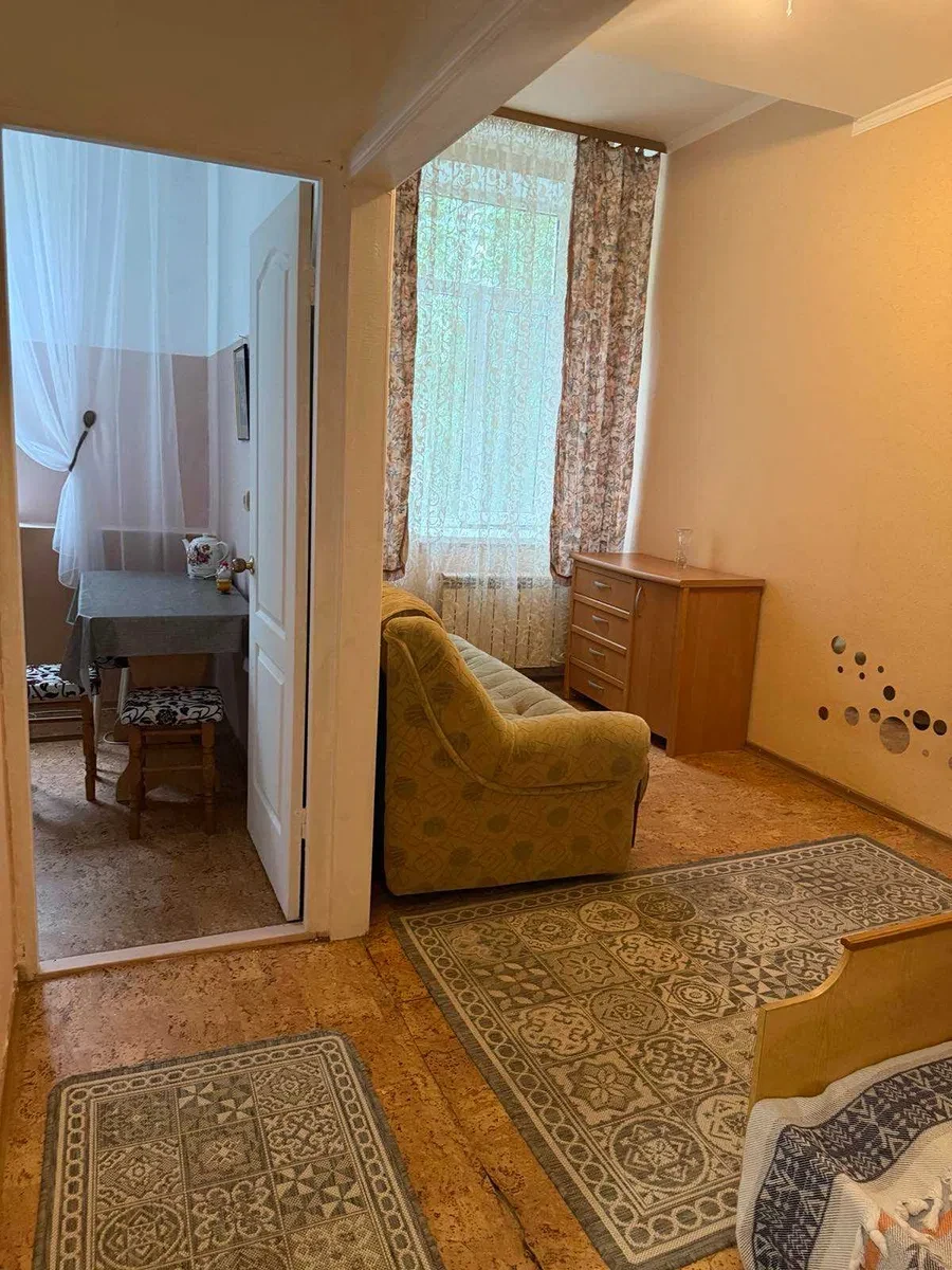 1-кімнатна квартира, Пересипський: автономна, поруч центр міста, фото 2
