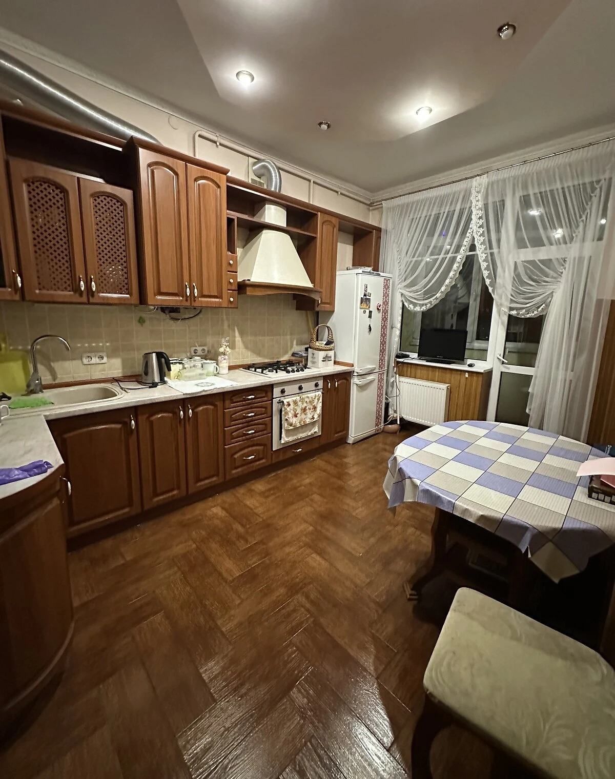 3-кімнатна квартира, Південний: євроремонт, укриття в будинку, фото 3