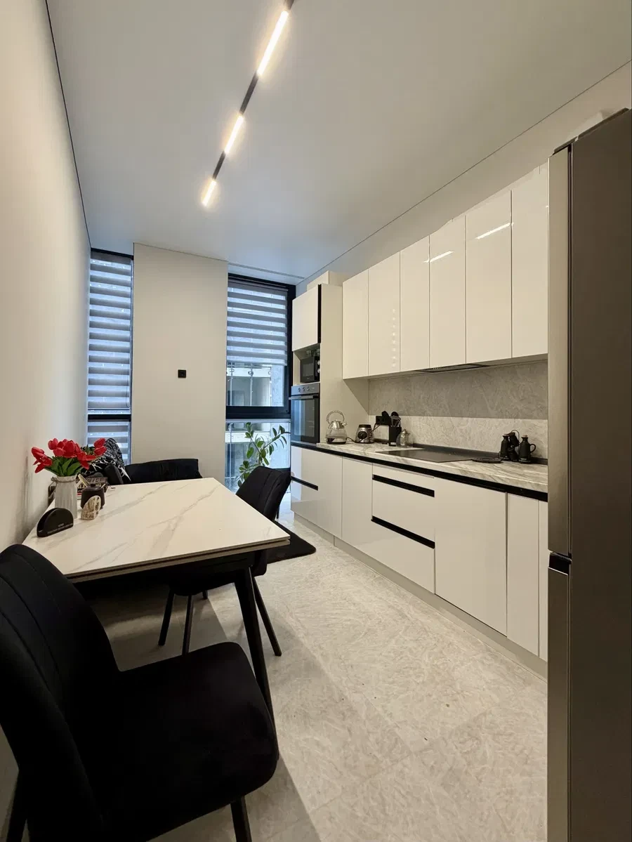 1-кімнатна квартира у ЖК UzhTowers: біля парку, 10 хв до центру - фото 1