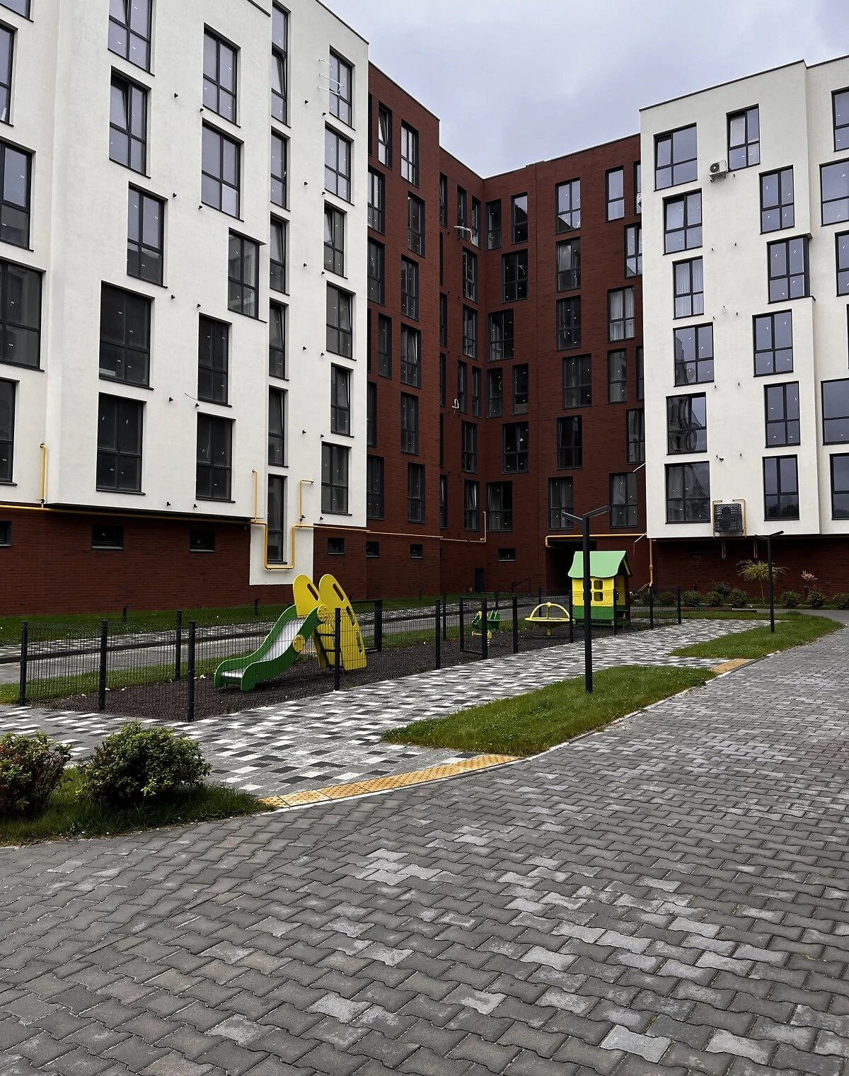 2-кімнатна квартира, Зубра: кухня-студія, новобудова, фото 4