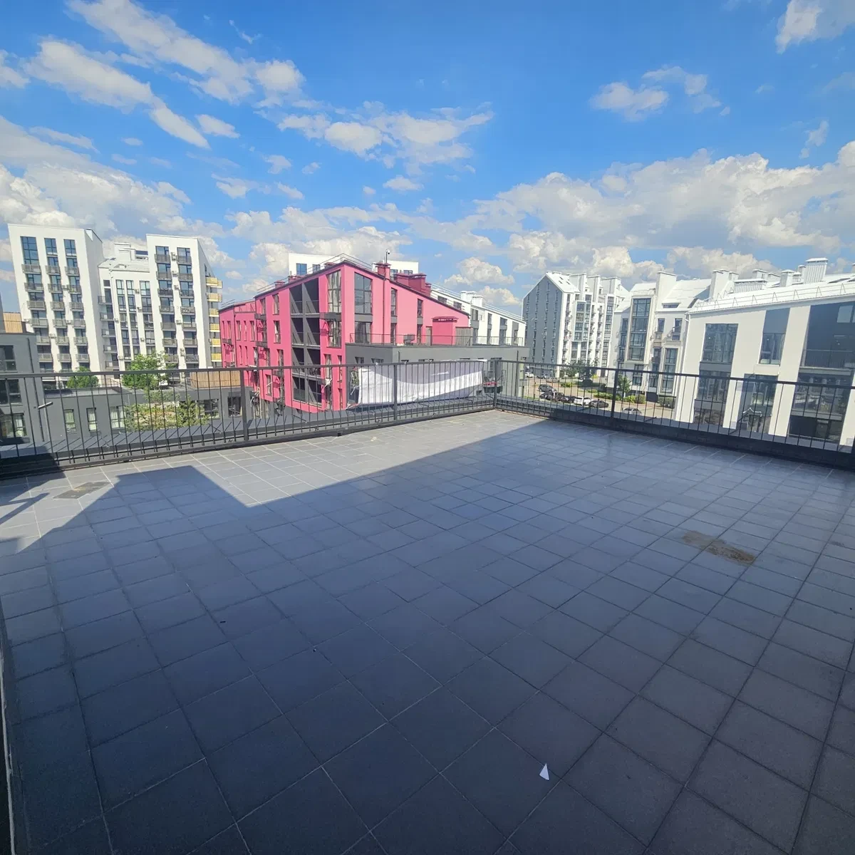 4-кімнатна квартира у ЖК Білий Шоколад City Lake: дворівнева, тераса 80 м²