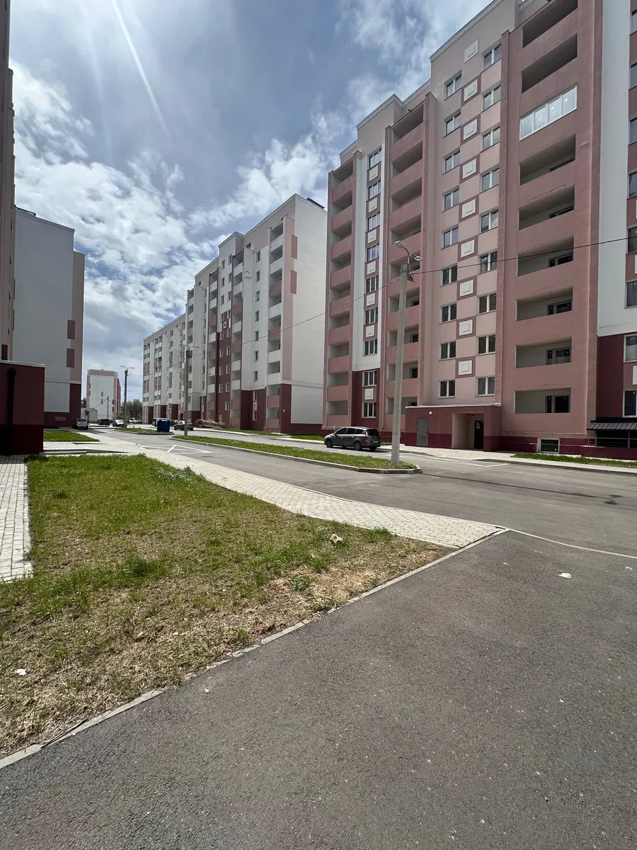 1-комнатная квартира, Киевский: озеро в 10 м, свободная планировка