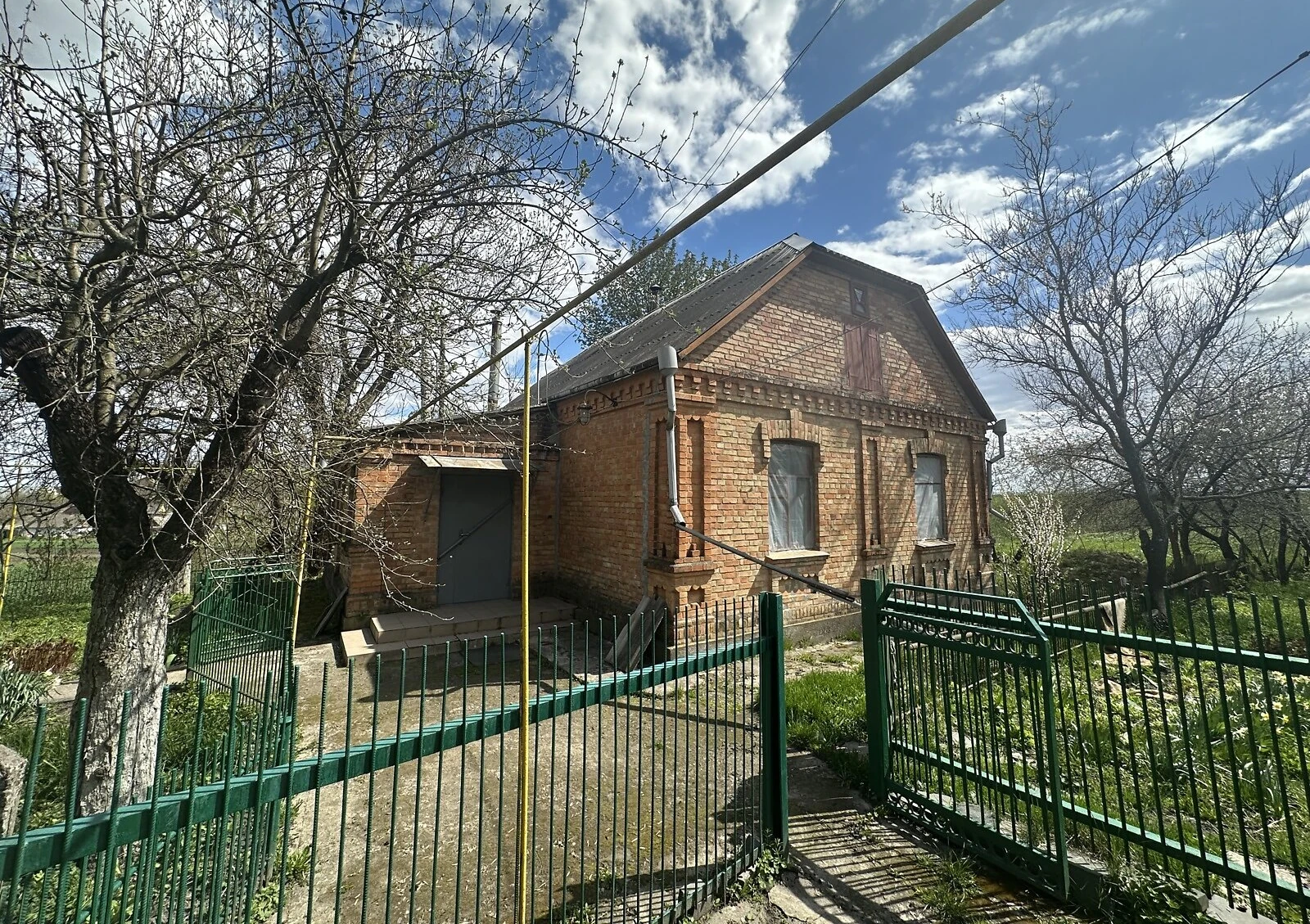 Будинок, Малі Коровинці: пічне опалення, 15 соток