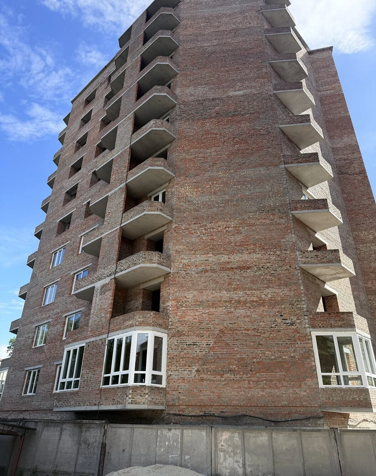 2-кімнатна квартира, Центр: тераса, новобудова - фото 1