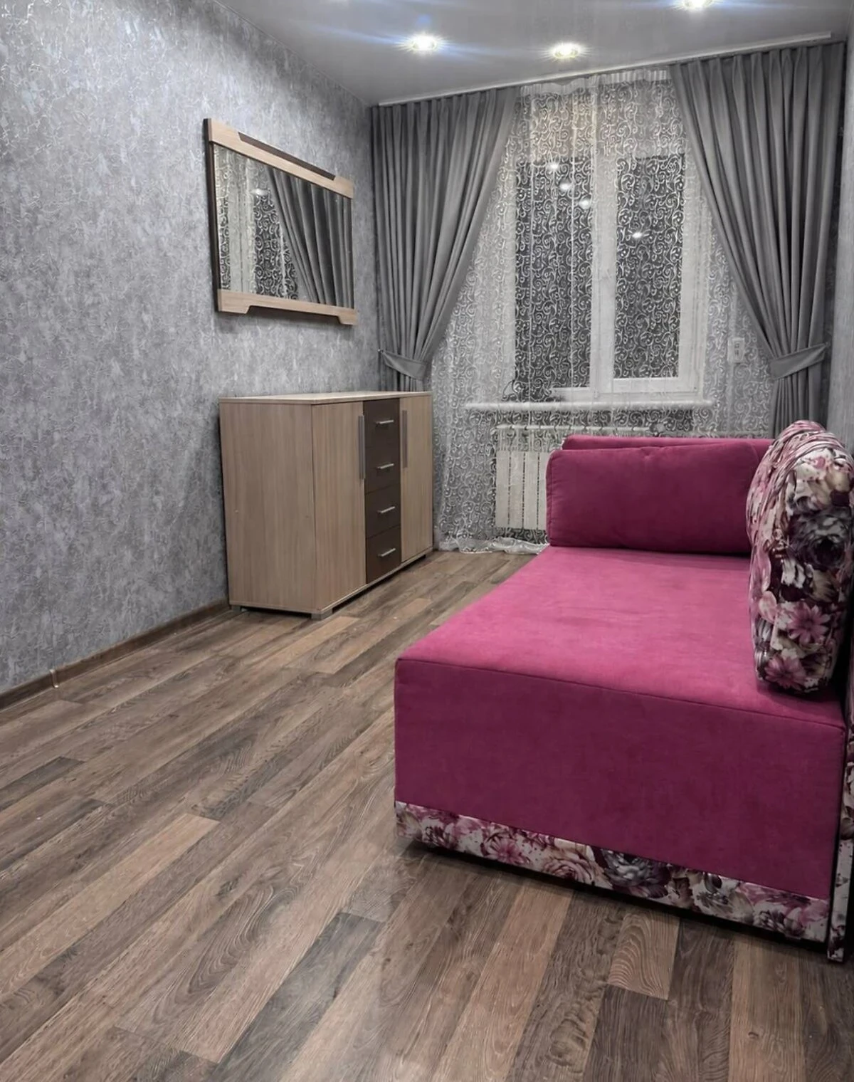 2-кімнатна квартира, Центр: кухня-студія, торг можливий - фото 1