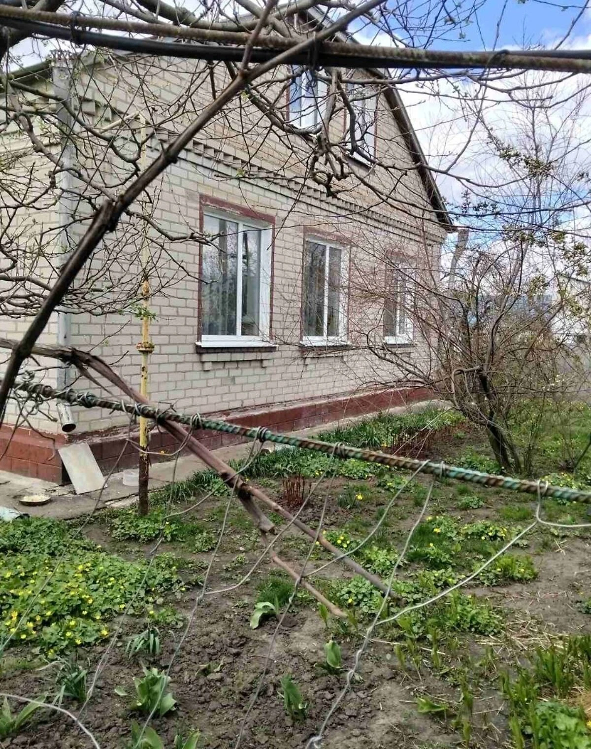 Дом, Знаменка: гараж во дворе, торг - фото 1
