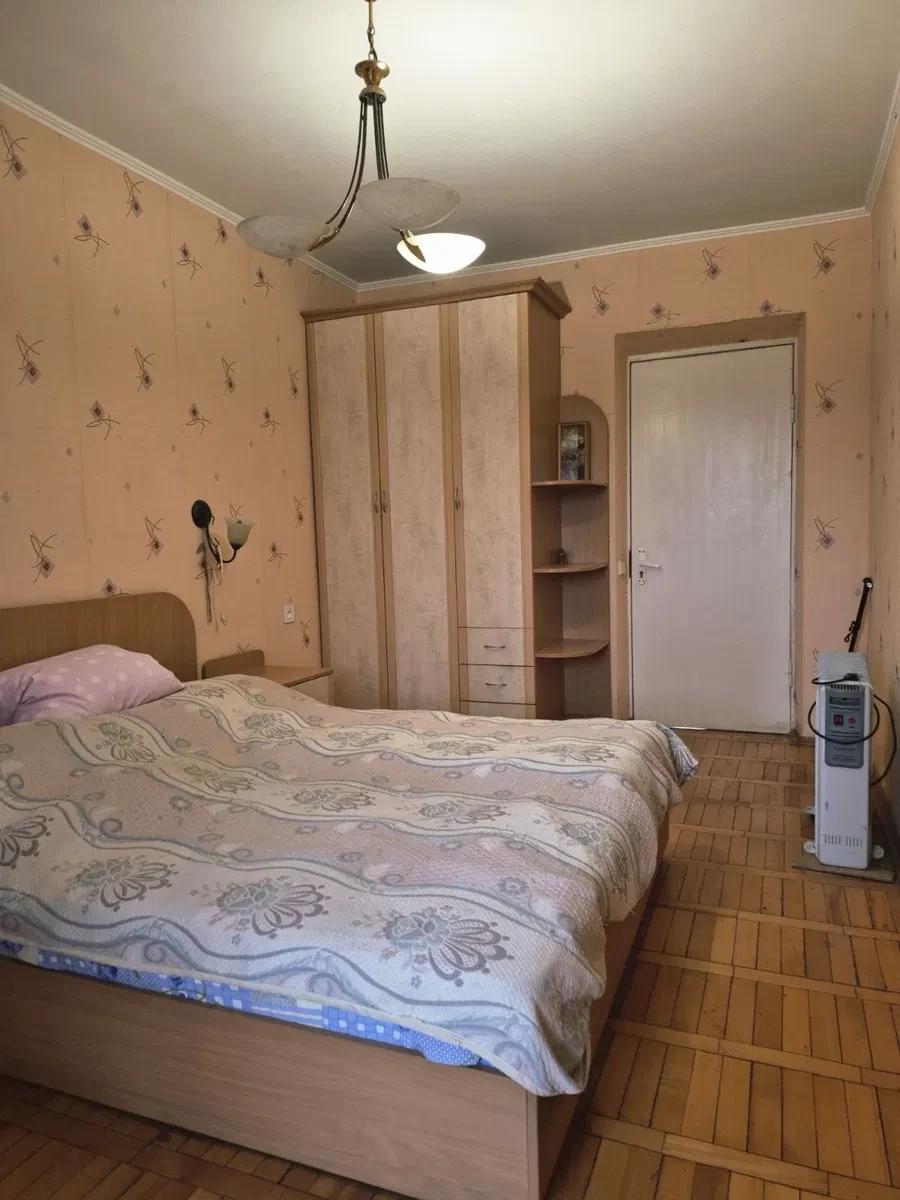 3-кімнатна квартира, Дарницький: метро поруч, меблі й техніка - фото 5