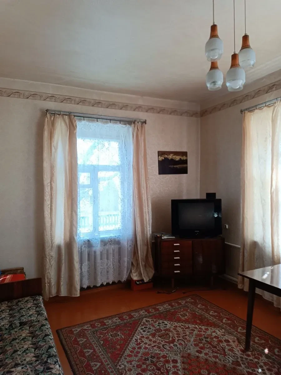 Будинок, Соцмісто: 4 окремі кімнати, підвал і погріб - фото 2