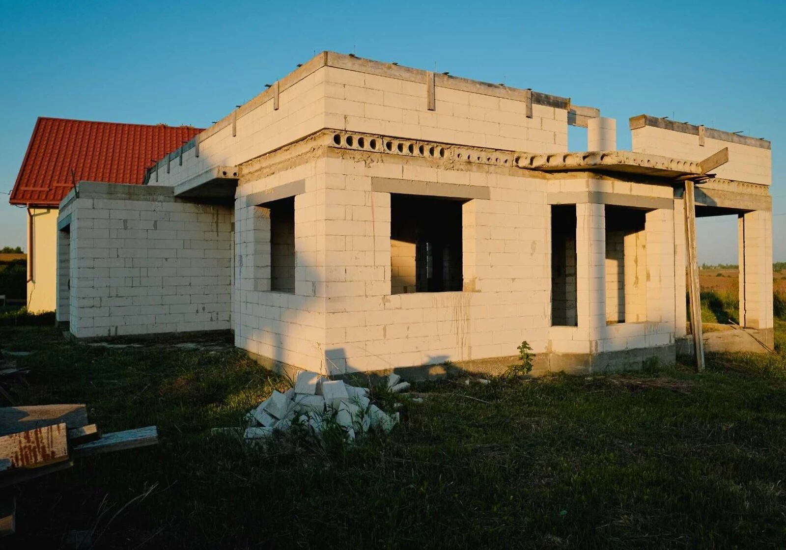 Будинок, Вислобоки: сад, газобетонні стіни - фото 2