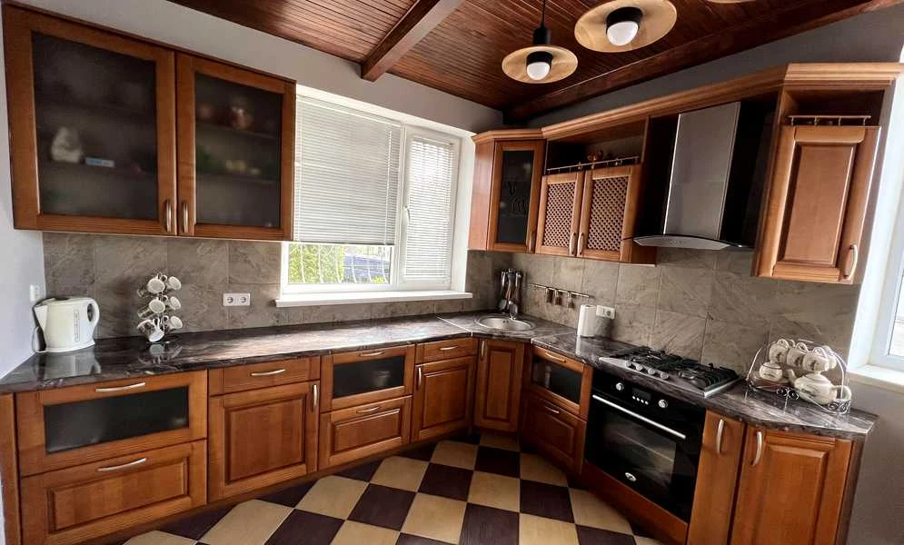 Котедж, Квітневе: басейн, 5 спальних кімнат, фото 5