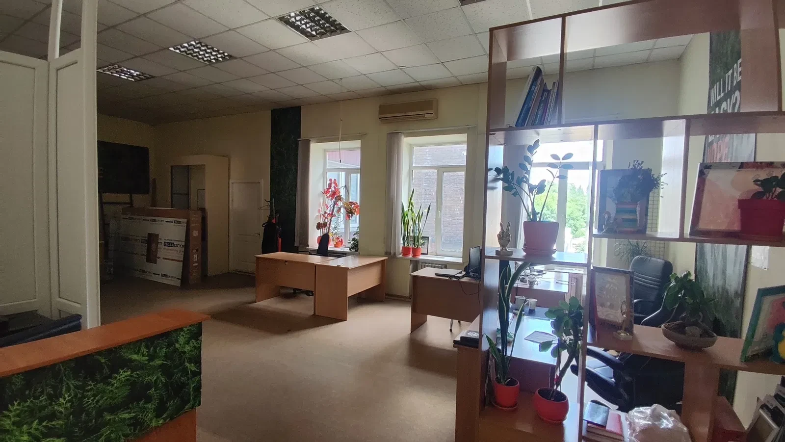 3-кімнатна квартира, Центральний: 3 окремі кабінети, власний котел, фото 5