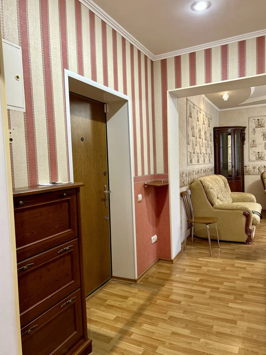 2-комнатная квартира, 95 квартал: первая сдача, панорамная лоджия - фото 4