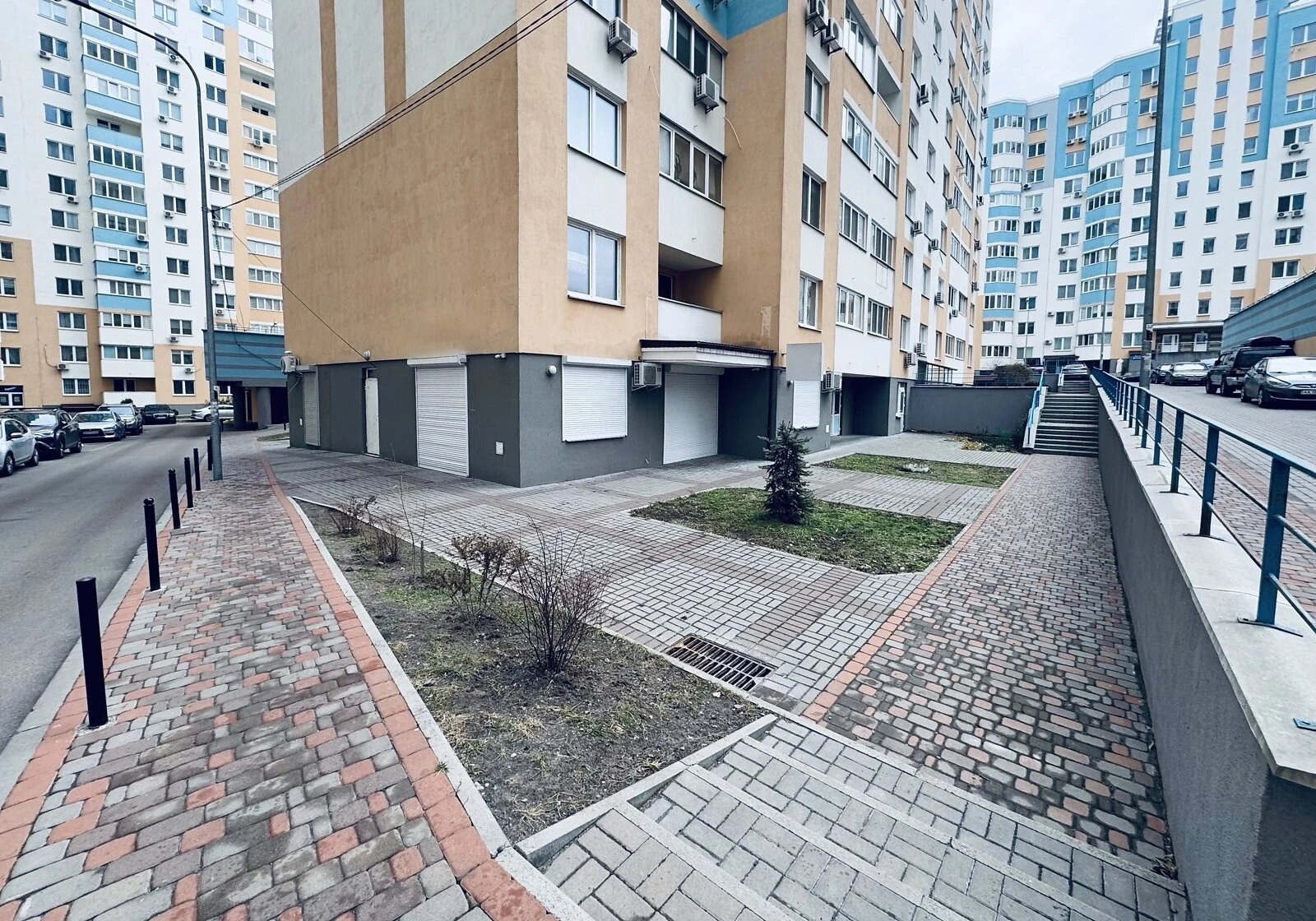 Приміщення, Мостицький Масив: дизайнерський ремонт, вода без світла - фото 1