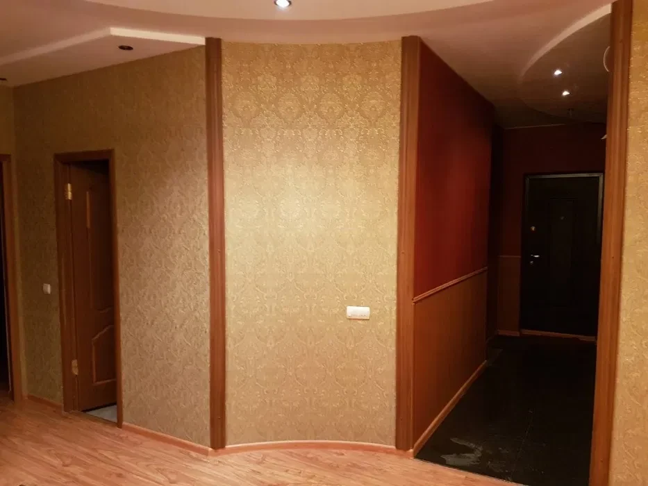 3-кімнатна квартира, Дарницький: авторський дизайн, ліфт працює постійно - фото 1