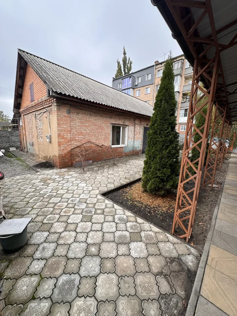 Дом, Александрия: в центре, возле площади Попова - фото 4