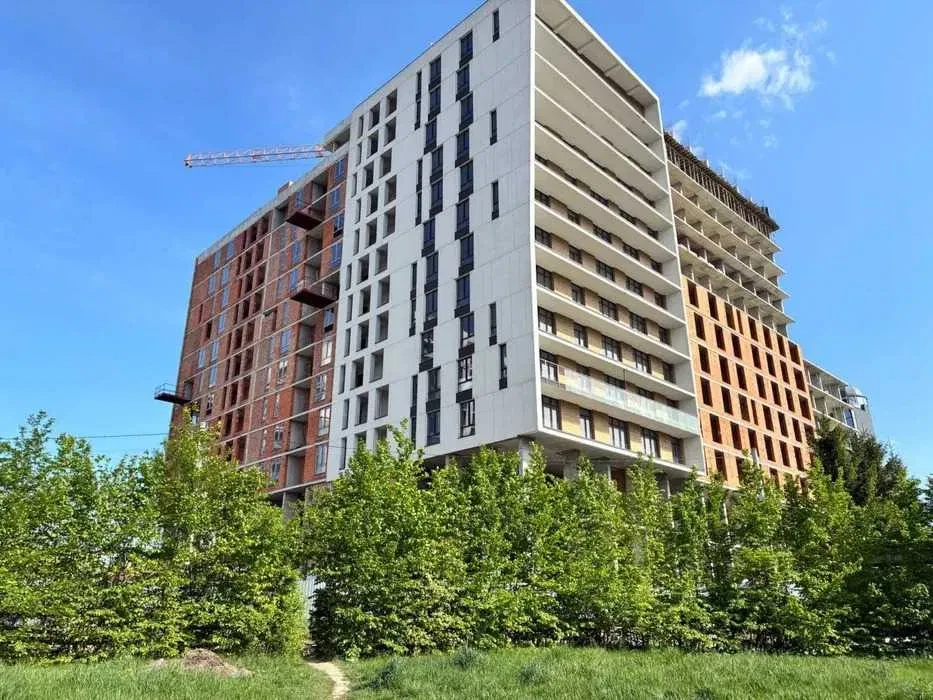 Паркомісце у ЖК Lake View: поруч із ліфтом, можна обміняти - фото 2