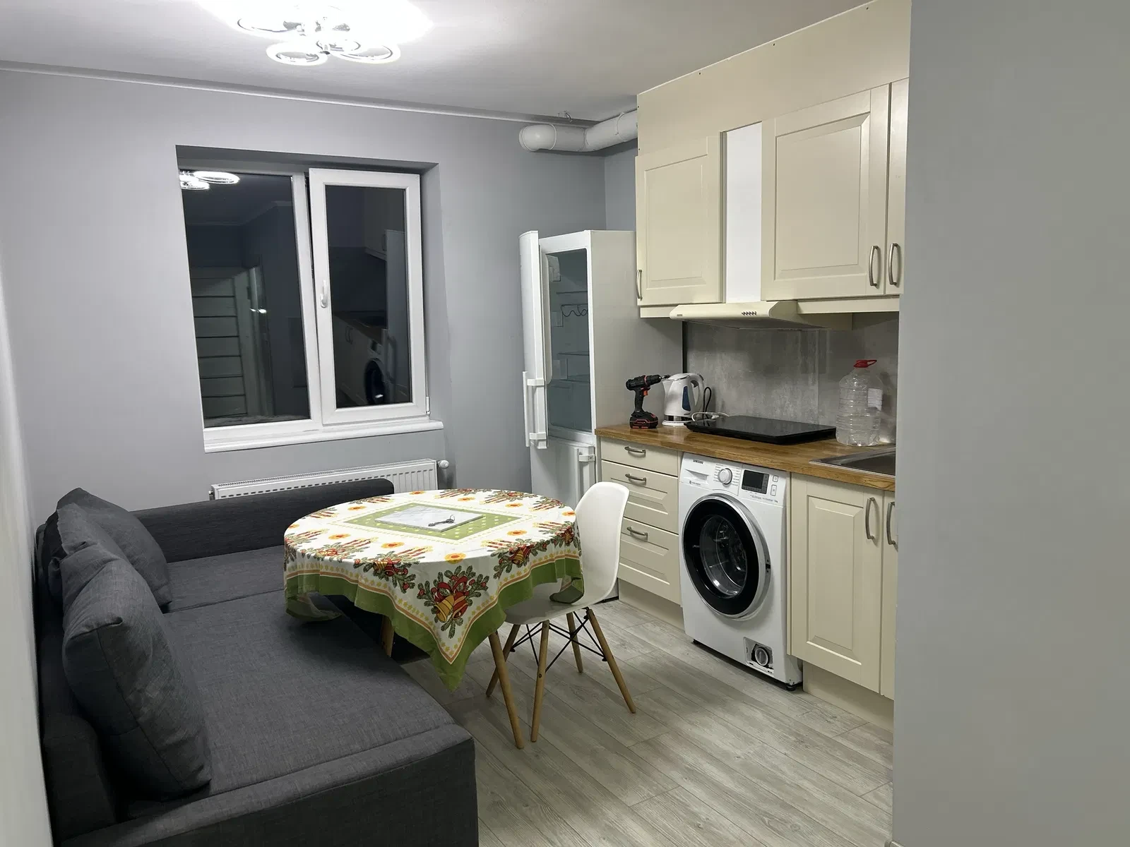 1-кімнатна квартира, Косів: євроремонт, центр міста