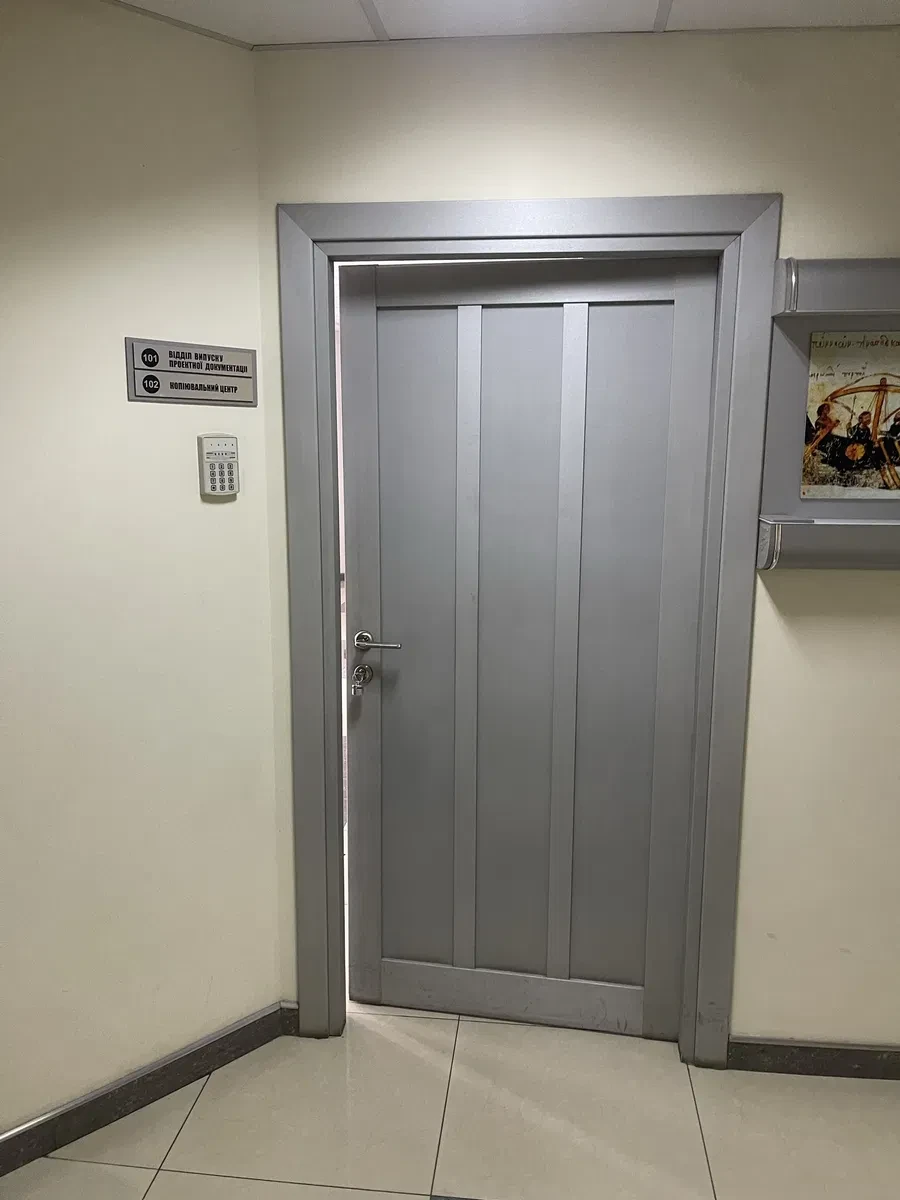 Офіс, Подільський: фасадний, великий генератор, два кабінети, фото 3