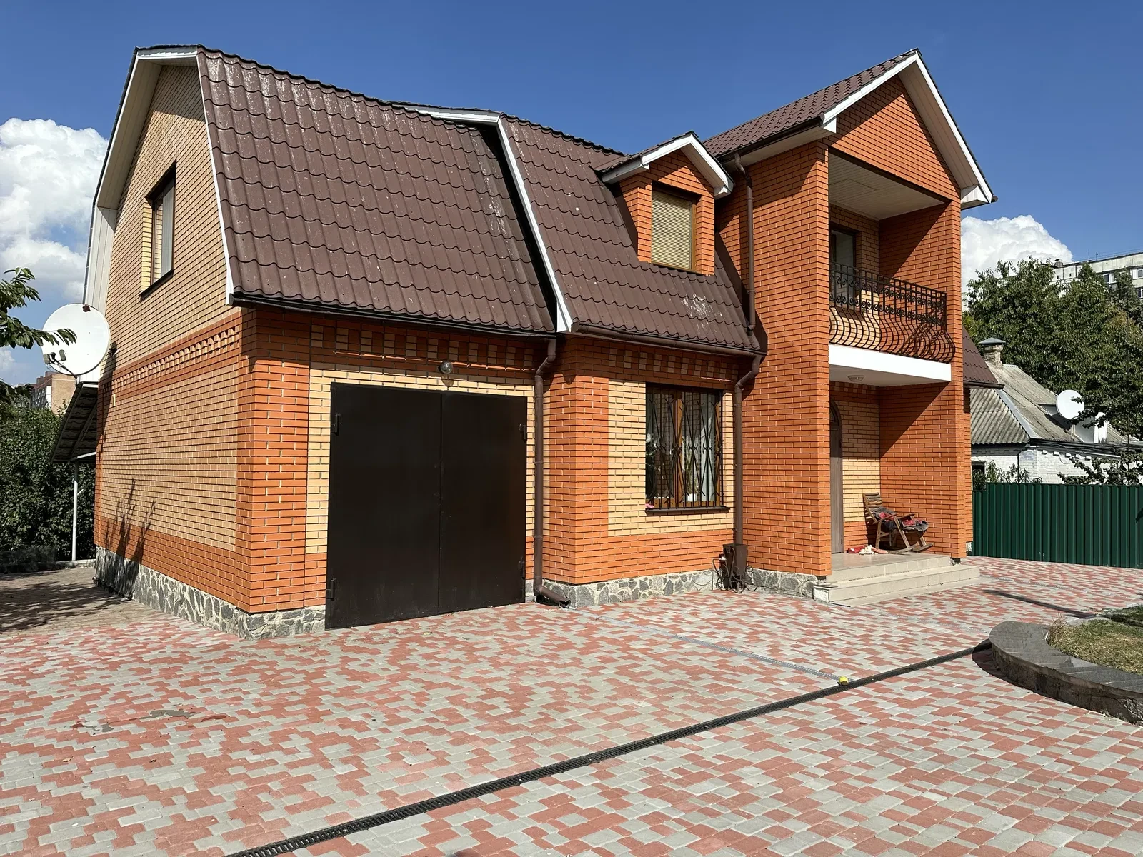 Будинок, Полтава: інвертор і акумулятор, меблі та техніка - фото 2