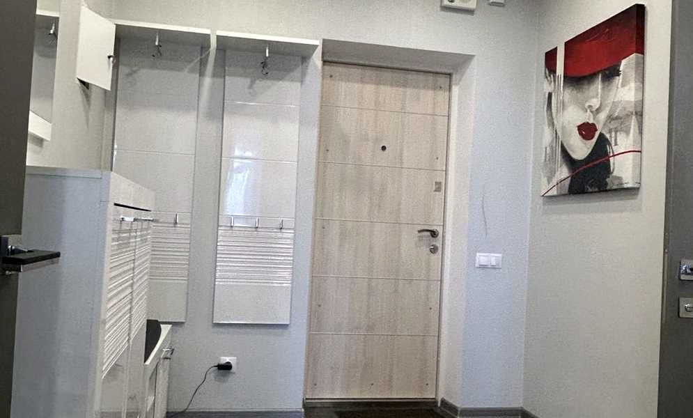 1-кімнатна квартира у ЖК Срібна Вежа: генератор, паркінг - фото 4