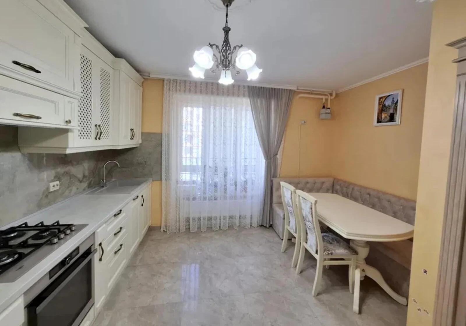 3-комнатная квартира, Боднаровка: дизайнерский ремонт, гараж - фото 1