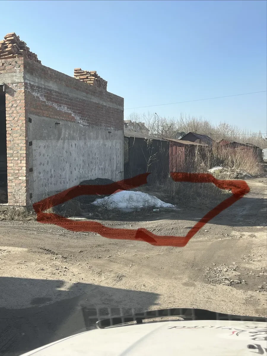 Місце на два гаража, Володимирська: асфальтований доїзд - фото 2