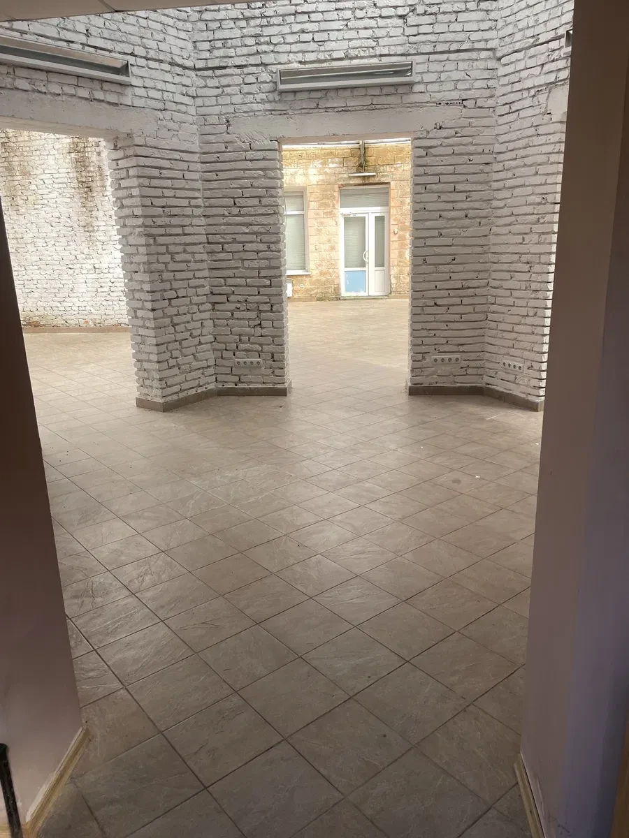 Приміщення, Нова Умань: 2 сотки, газове опалення, паркувальне місце - фото 3