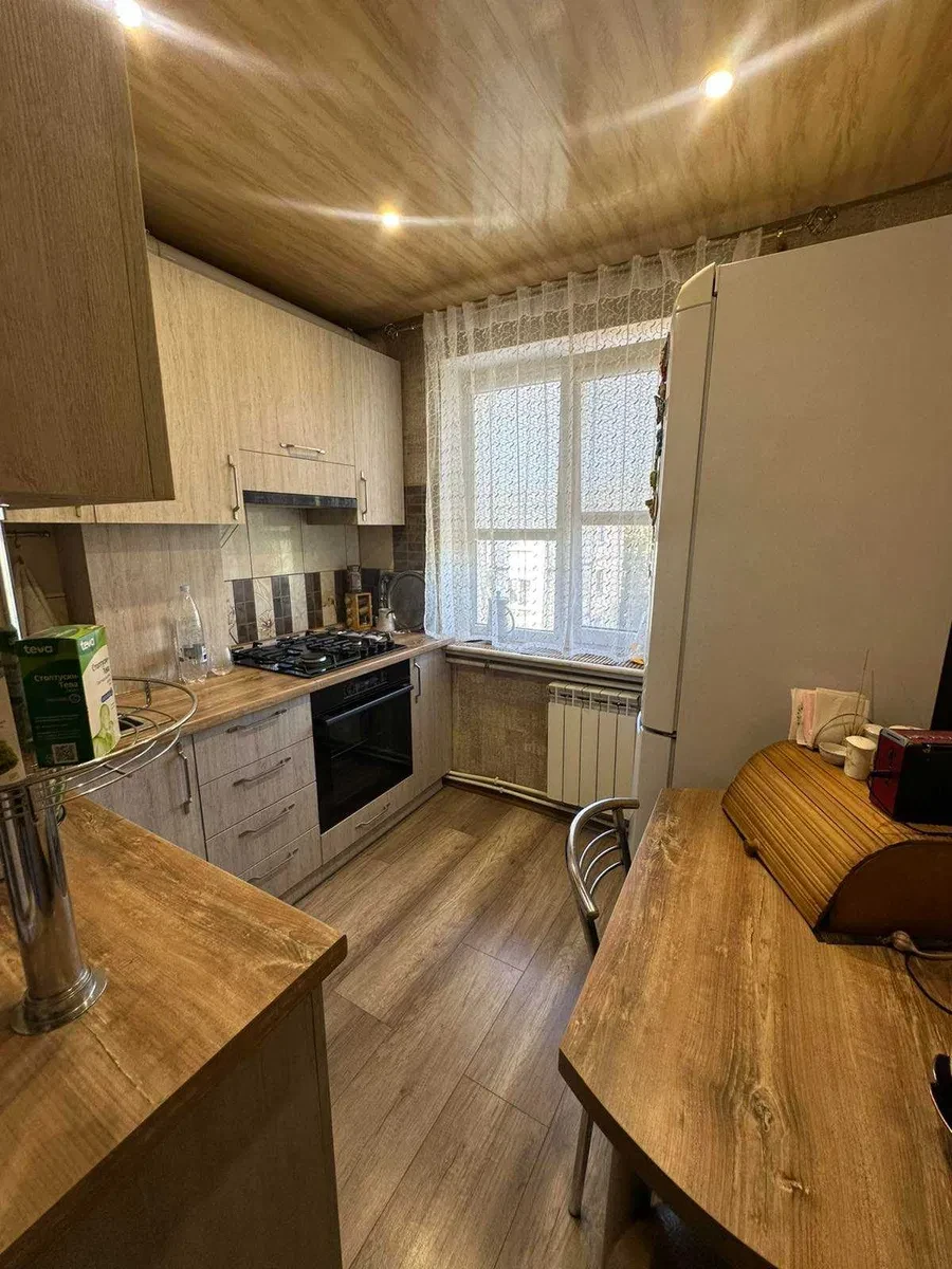 3-кімнатна квартира, Металургійний: автономне опалення, євроремонт, фото 5