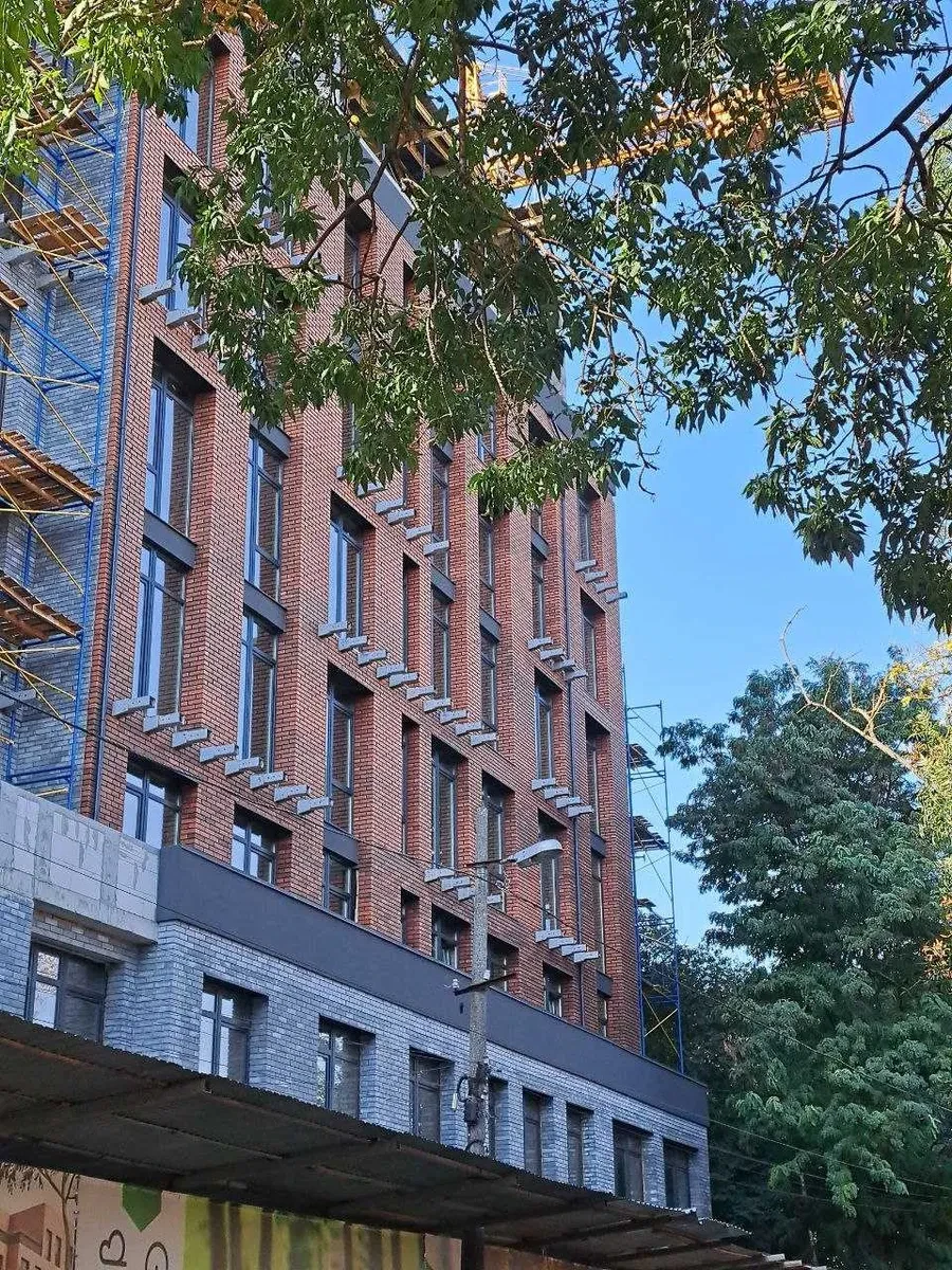 Студія у ЖК Пространство на Литературной: парк "Юность" за 600 м - фото 1