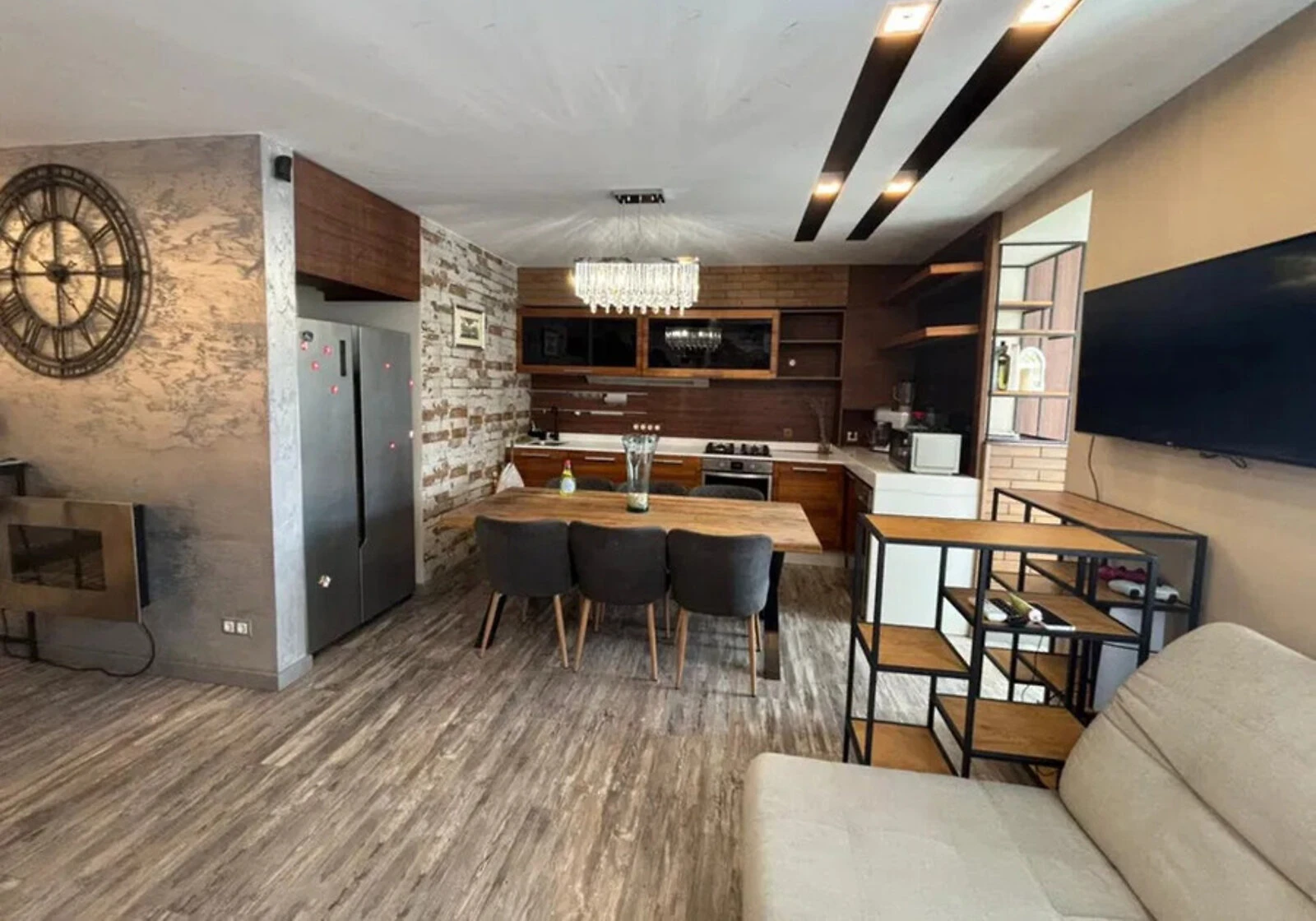 2-кімнатна квартира, Павлівка: дизайнерський ремонт, кухня 35 м² - фото 2