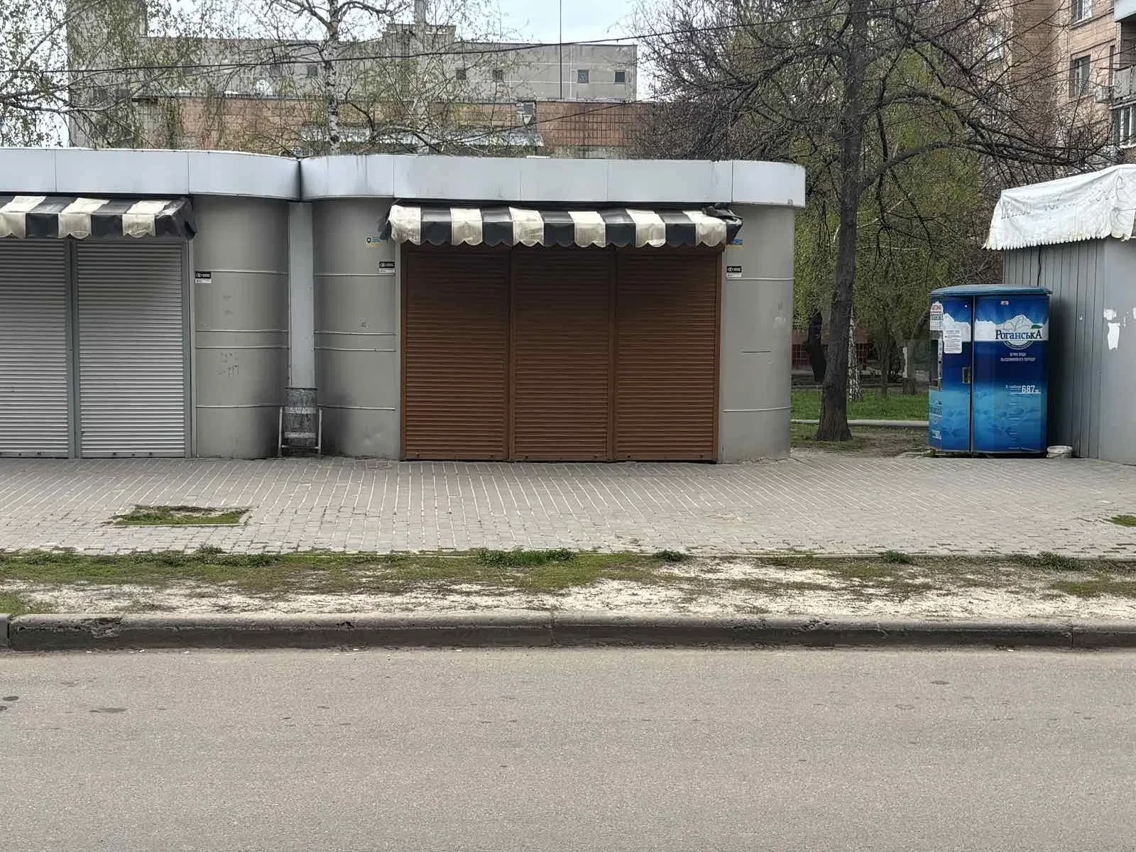 Павильон, Слободской: вход сзади, кондиционер и сигнализация - фото 3