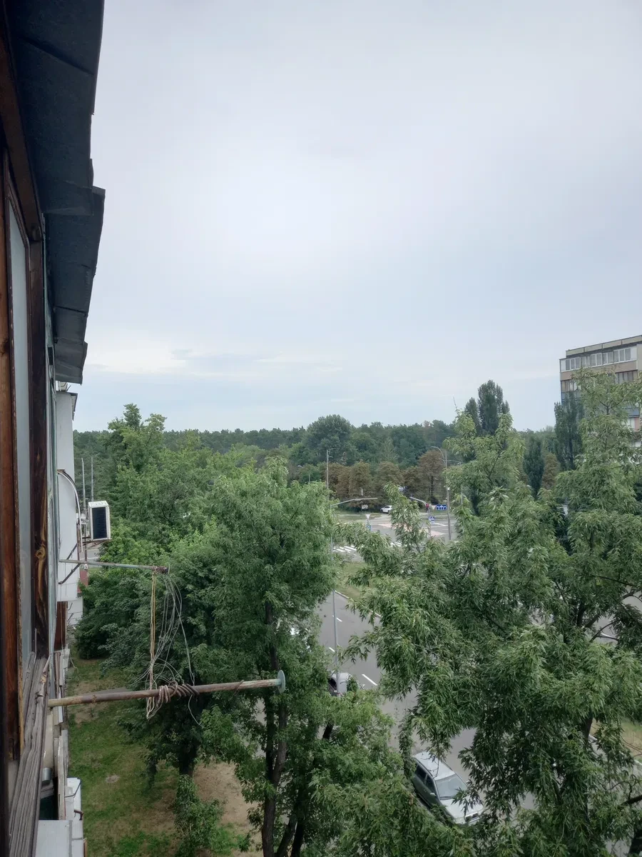 1-кімнатна квартира, Дніпровський: вид на ліс, метро Чернігівська - фото 2