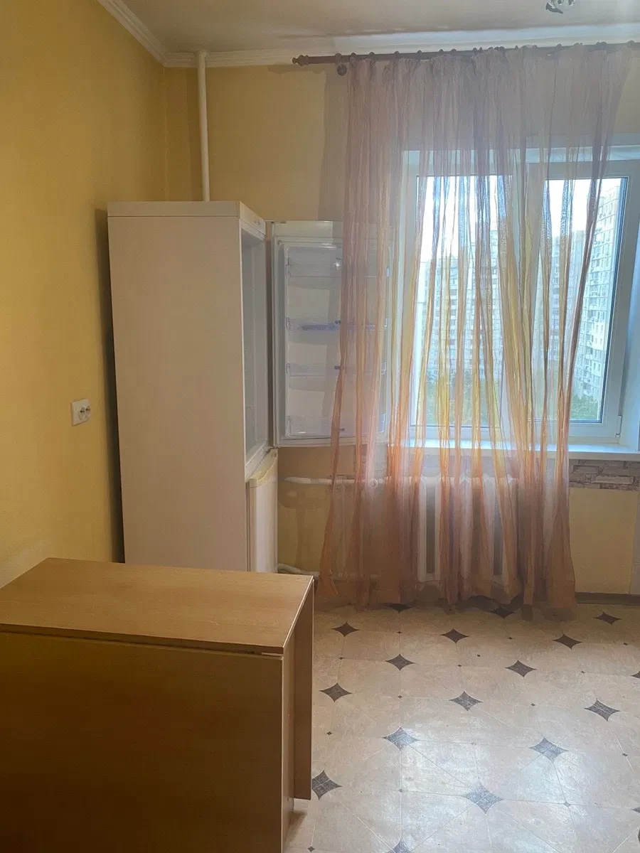 1-кімнатна квартира, Дарницький: косметичний ремонт, нове ліжко, Wi-Fi - фото 4