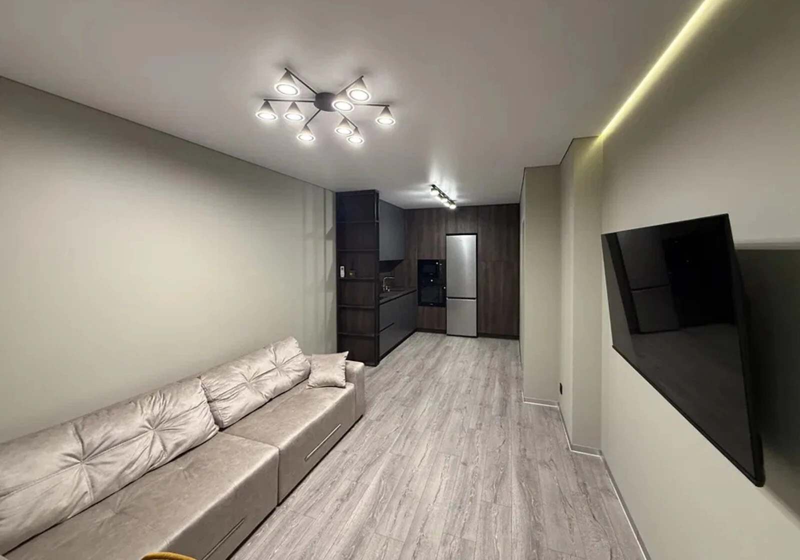 1-кімнатна квартира, Київ: авторський ремонт, кухня 20 м², єОселя - фото 3