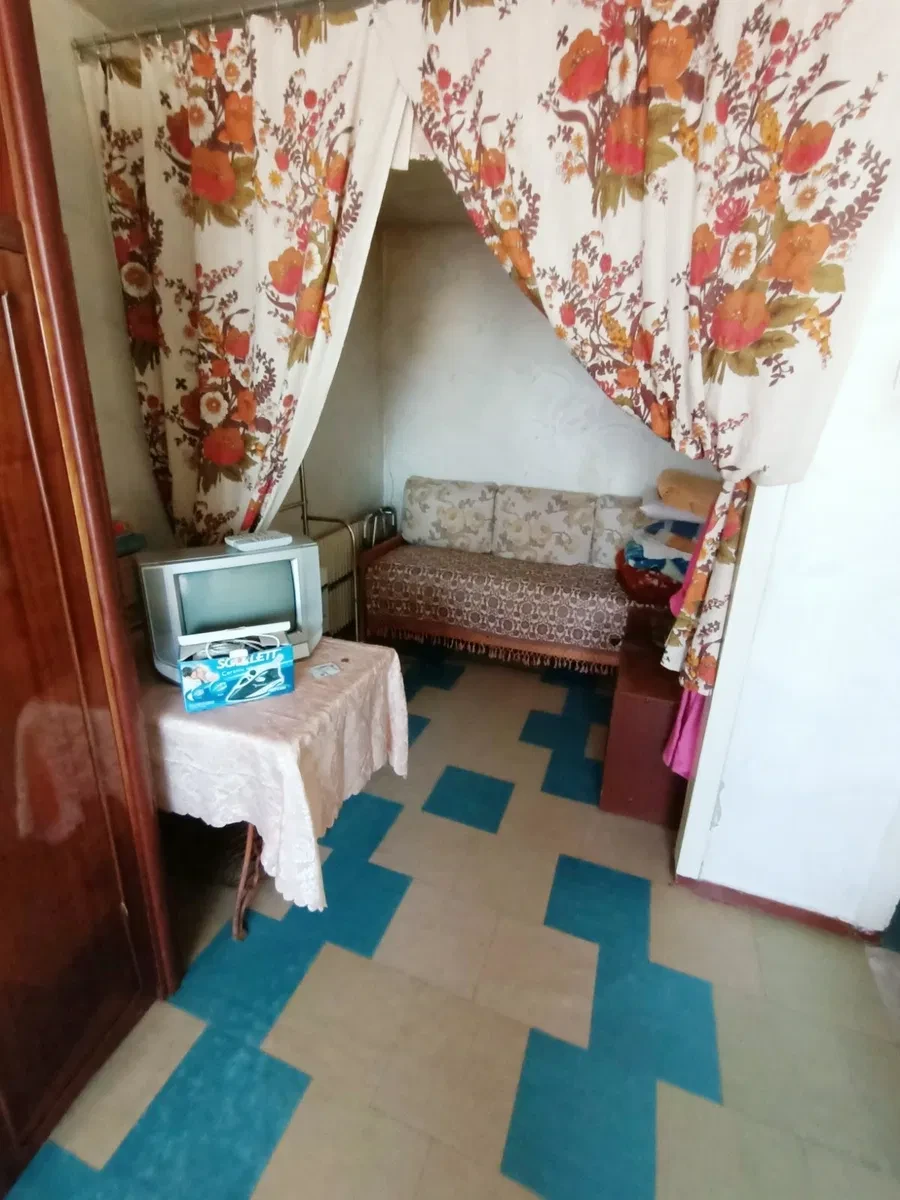 1-комнатная квартира, Новокодацкий: лифт работает без света, фото 5
