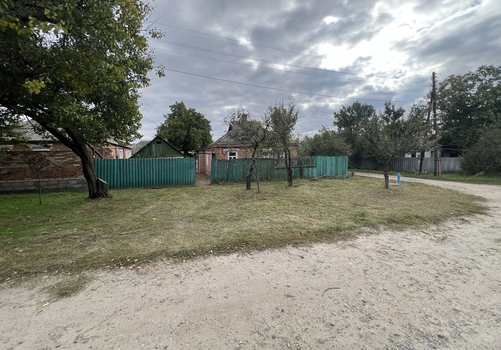 Дом, Новобаварский: скважина, гараж с подвалом, сад - фото 1