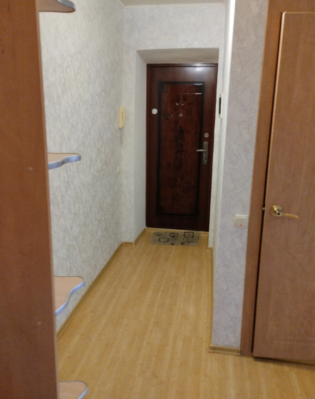 3-кімнатна квартира, Таїрова: вода й опалення без світла, кондиціонер - фото 1