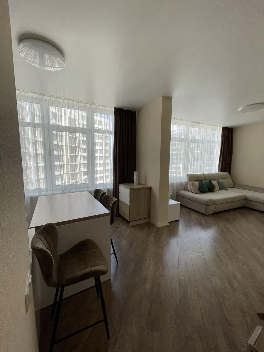 2-комнатная квартира в ЖК 32 перлина: евроремонт, паркинг, фото 3