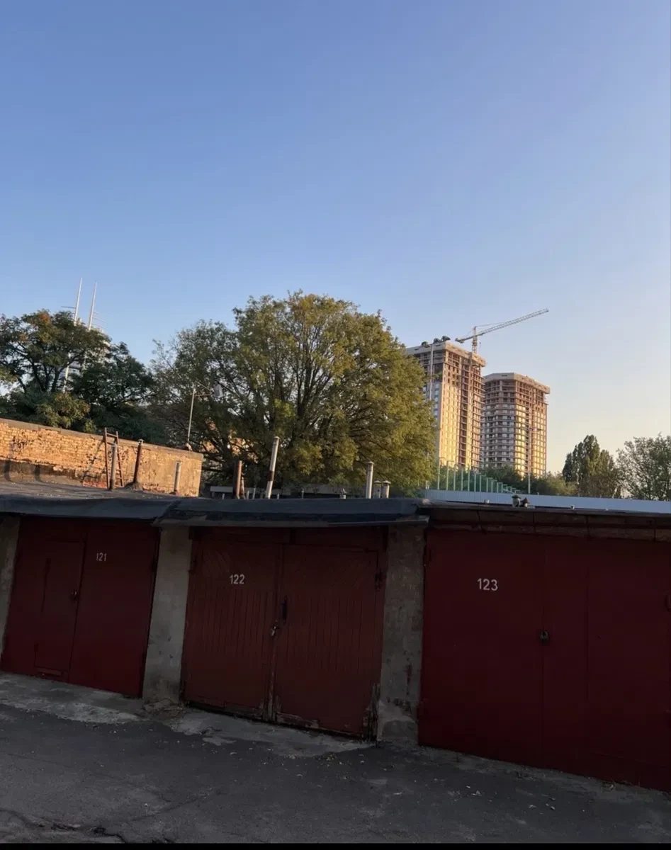 Гараж, Печерський: цегляний, є яма, торг - фото 4
