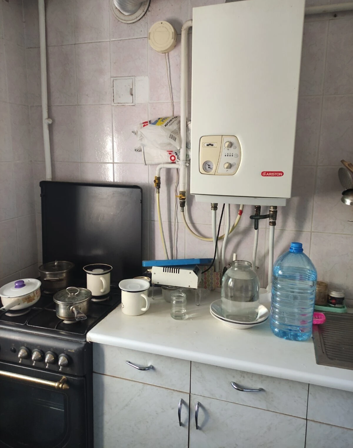 3-кімнатна квартира, Заводський: газове опалення, торг - фото 2