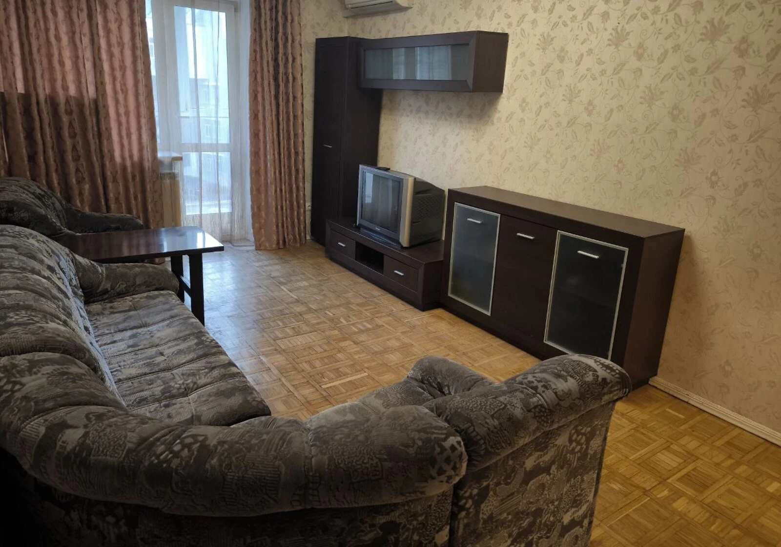 2-кімнатна квартира, Черепанова гора: євроремонт, метро Олімпійська - фото 3